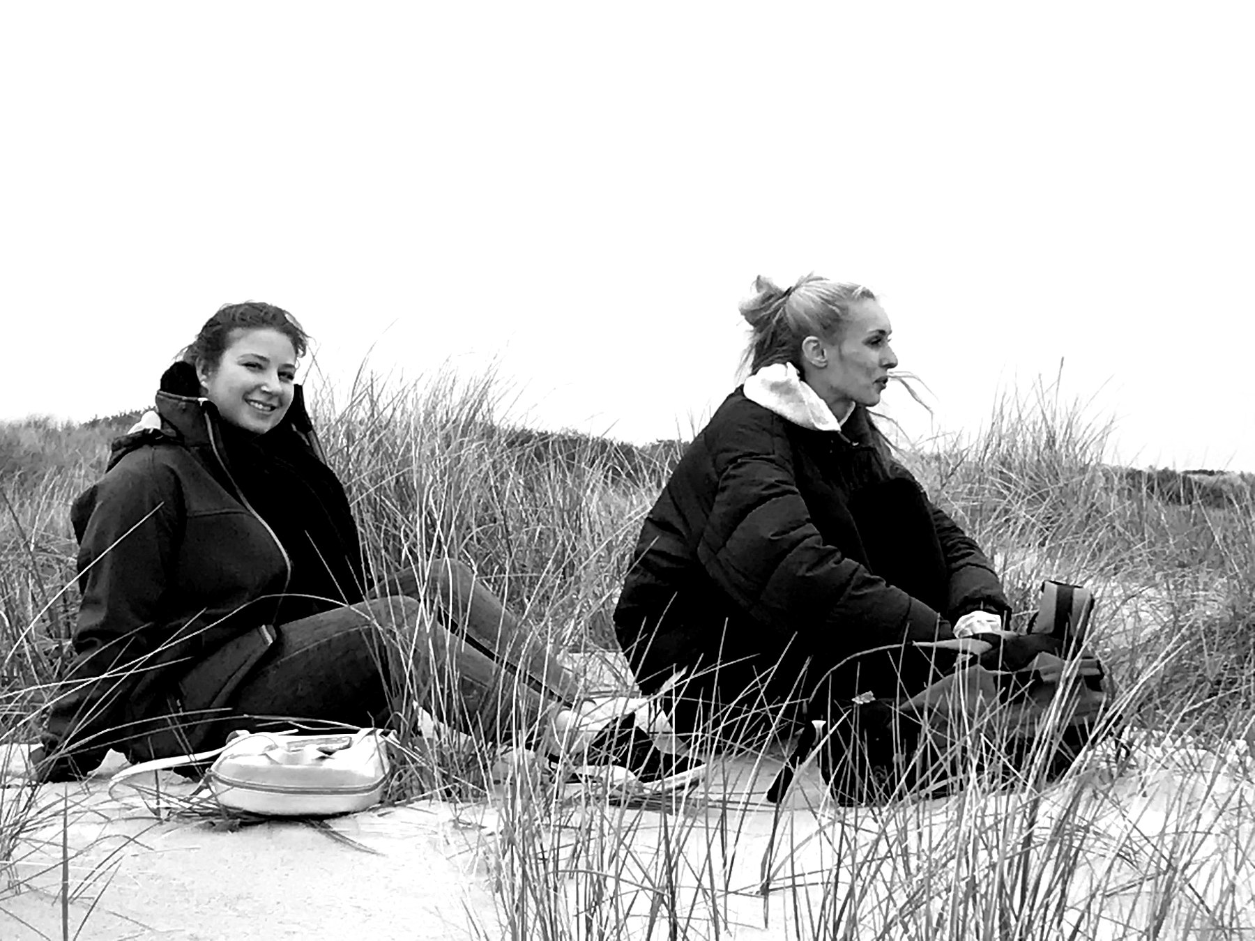 Jongeren in de duinen